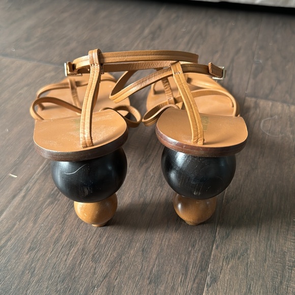 Cult Gaia round heel sandals in brown - Picture 4 of 5